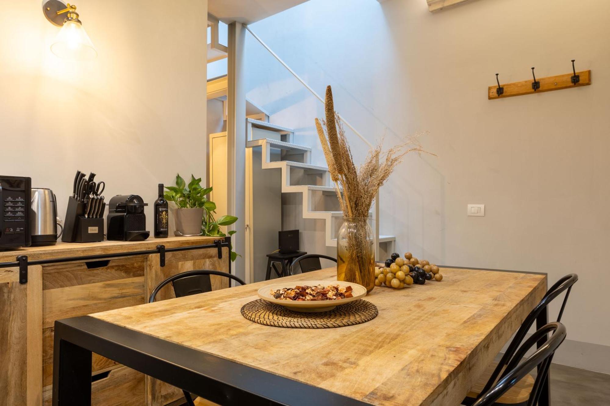 Santo Spirito Rooftop Retreat *