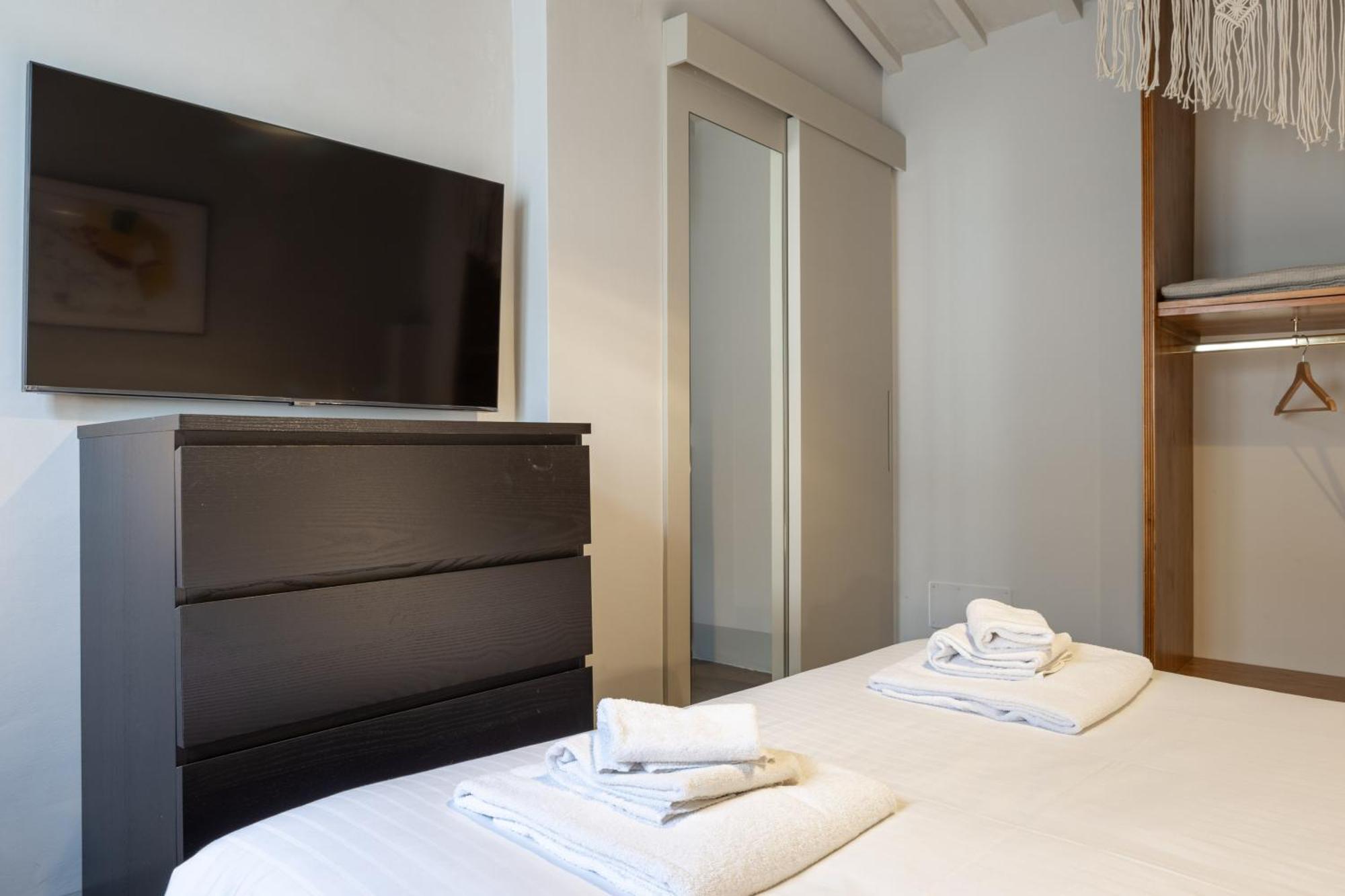 Santo Spirito Rooftop Retreat * Florence